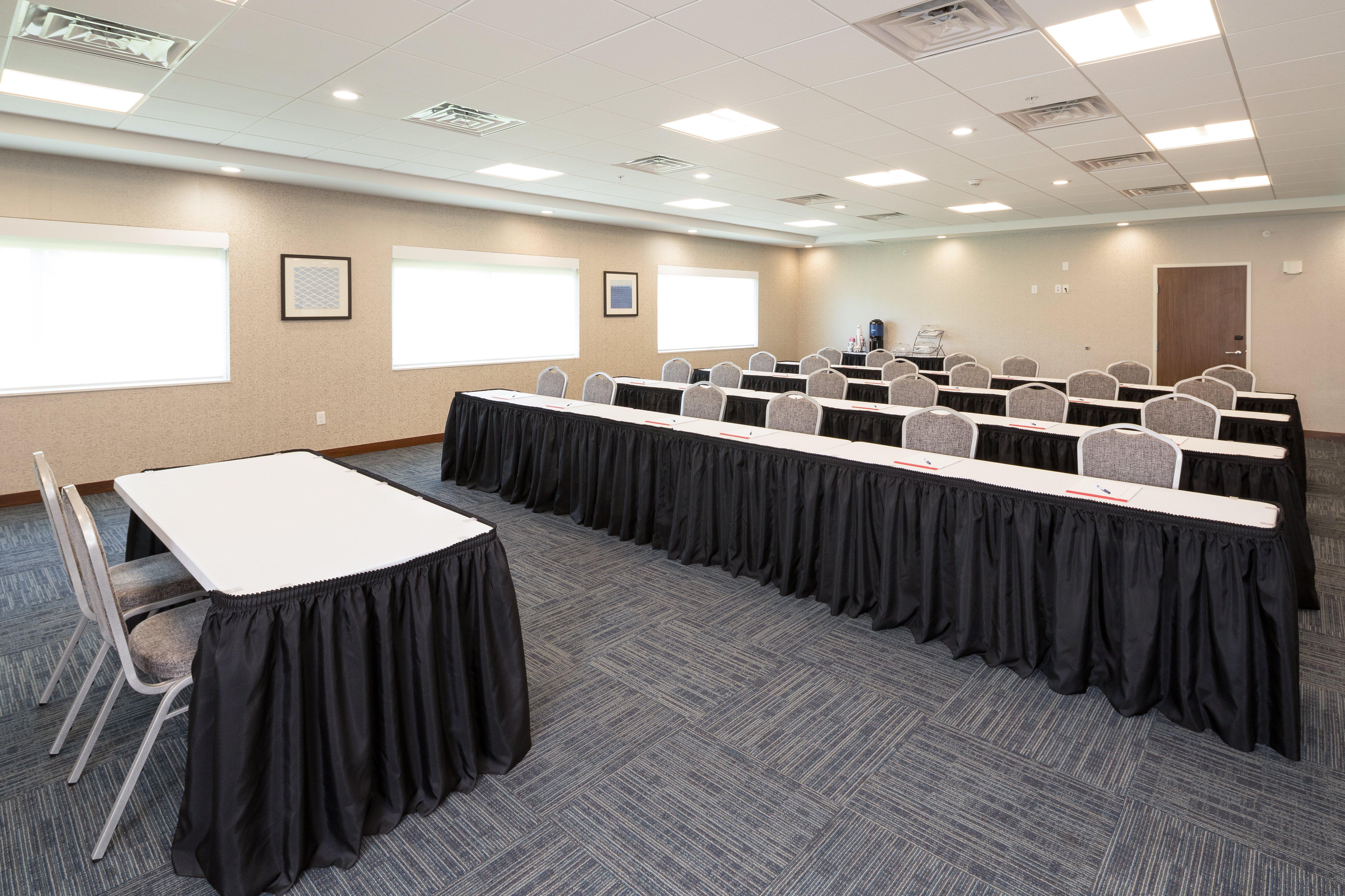 Holiday Inn Express & Suites - Portage By Ihg Buitenkant foto