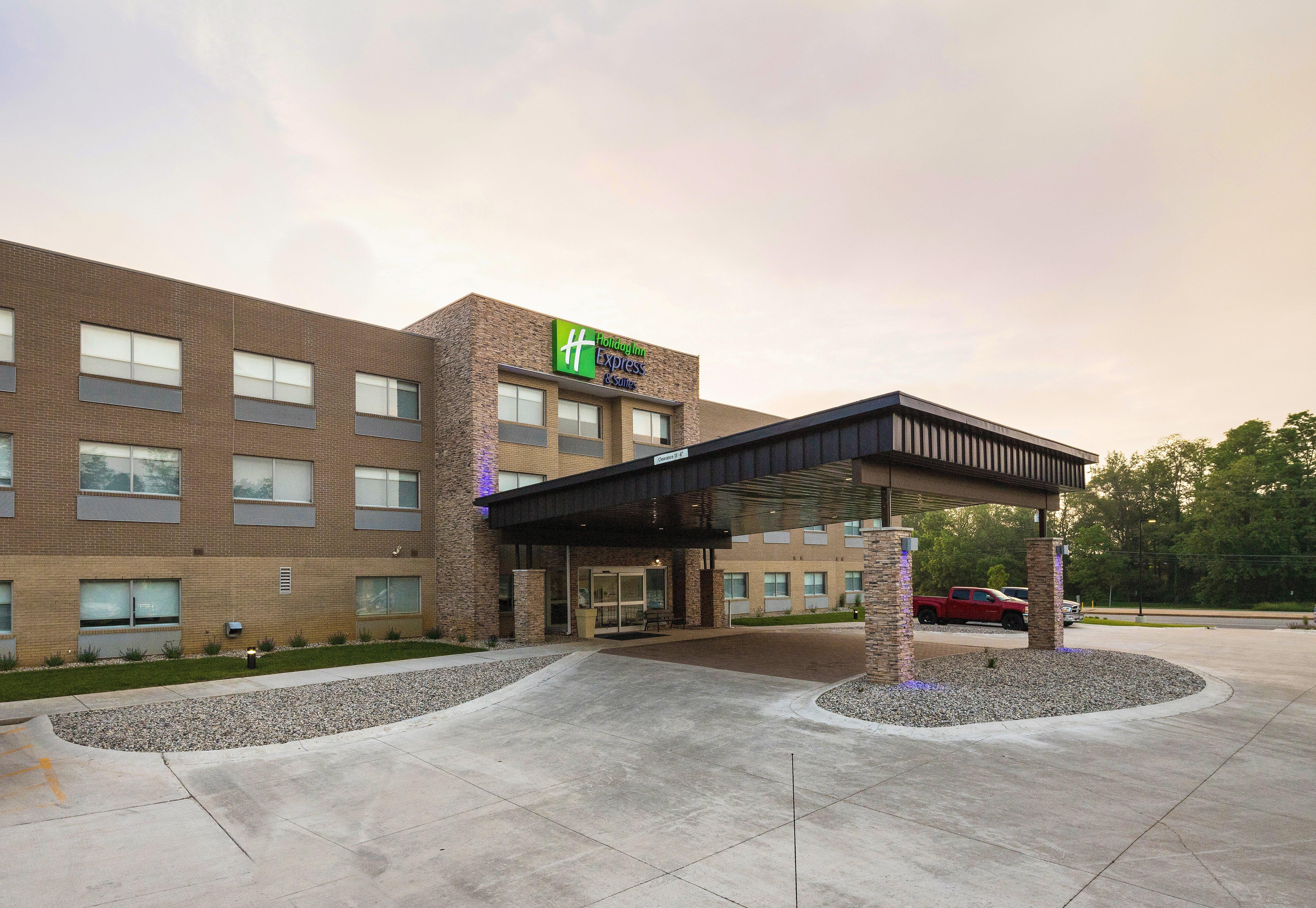 Holiday Inn Express & Suites - Portage By Ihg Buitenkant foto