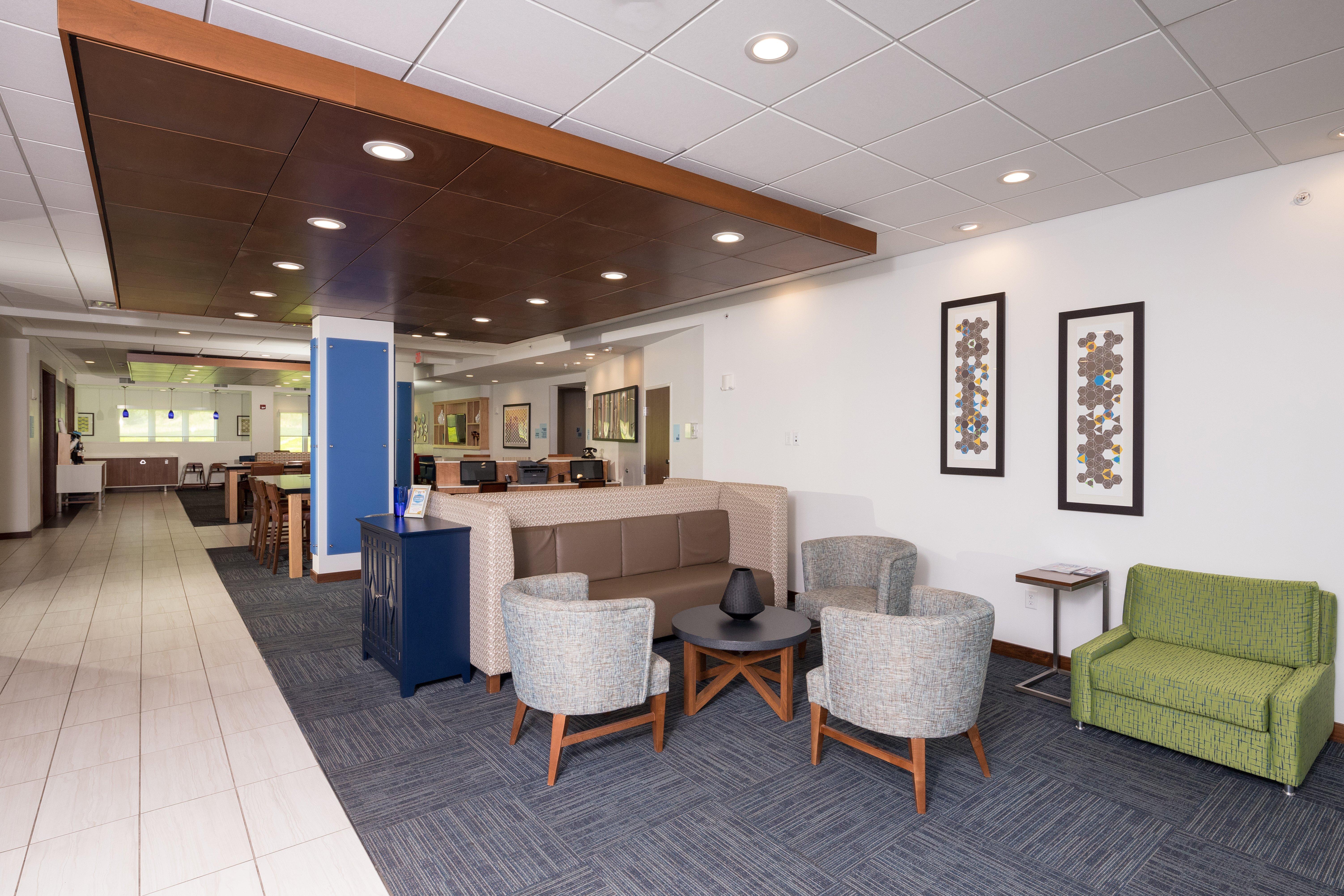 Holiday Inn Express & Suites - Portage By Ihg Buitenkant foto
