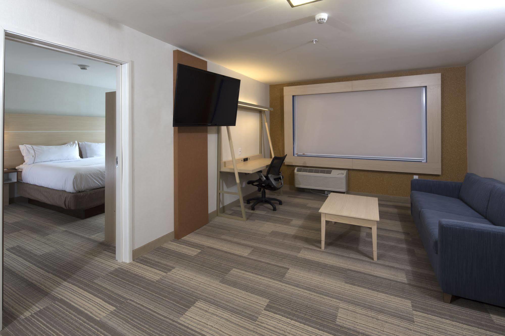 Holiday Inn Express & Suites - Portage By Ihg Buitenkant foto